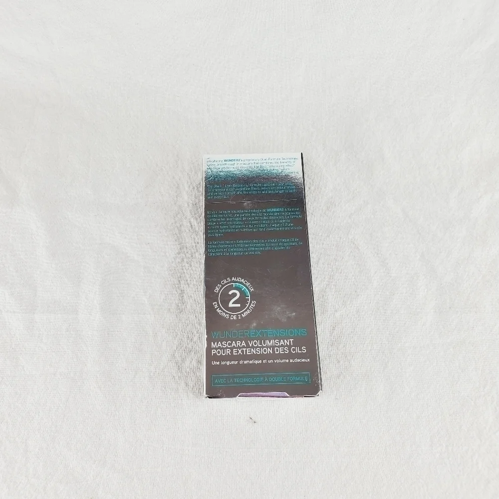 WUNDER Extensions Lash Extension volumizing and Mascara